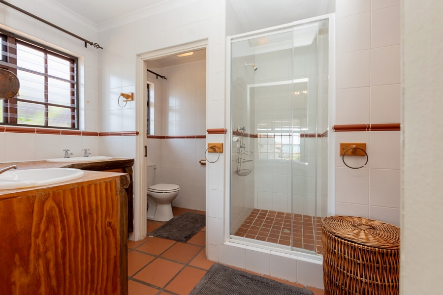 5 Bedroom Property for Sale in Myburgh Park Western Cape